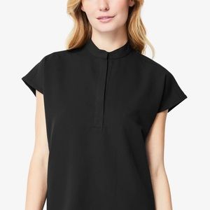 Women’s Fig scrub top: NWOT